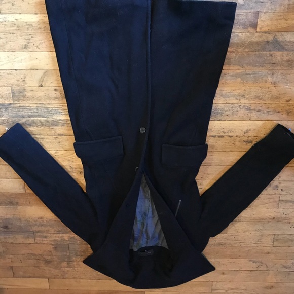 Coat - Picture 2 of 4